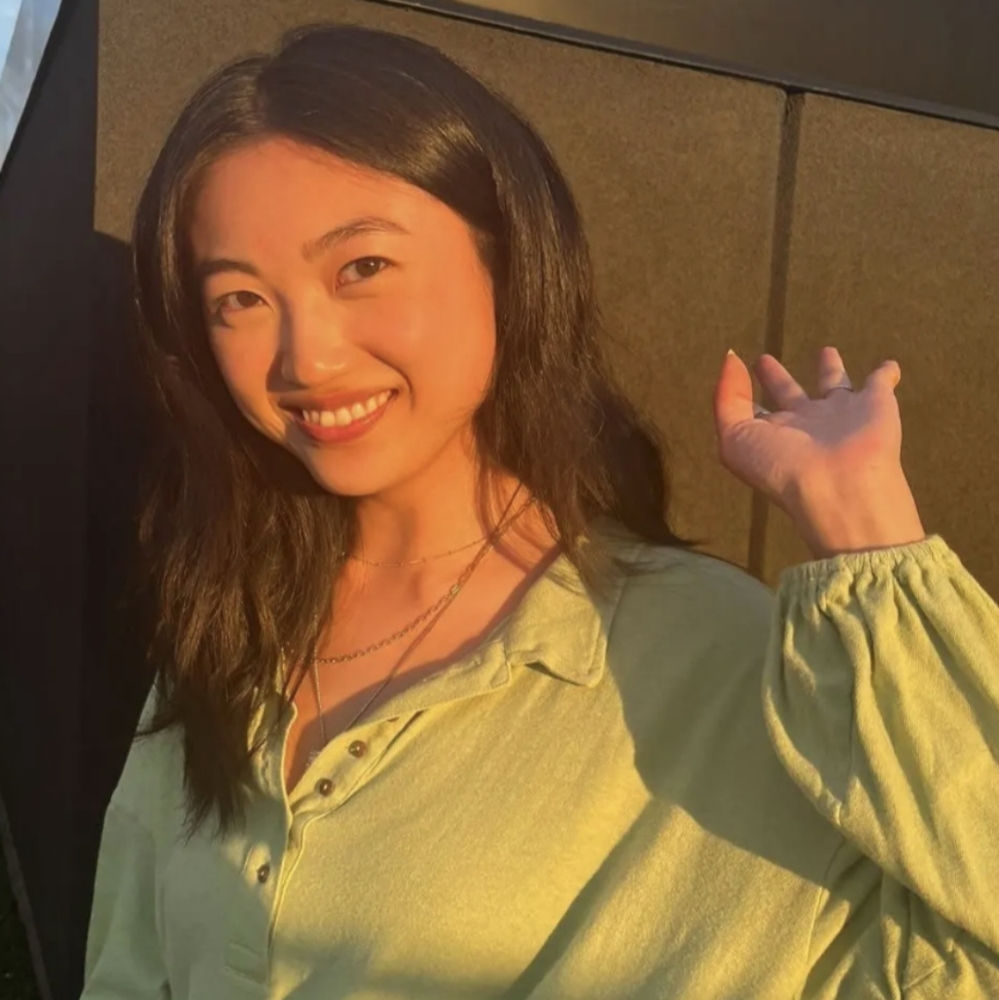 Meet your Posher, Liya